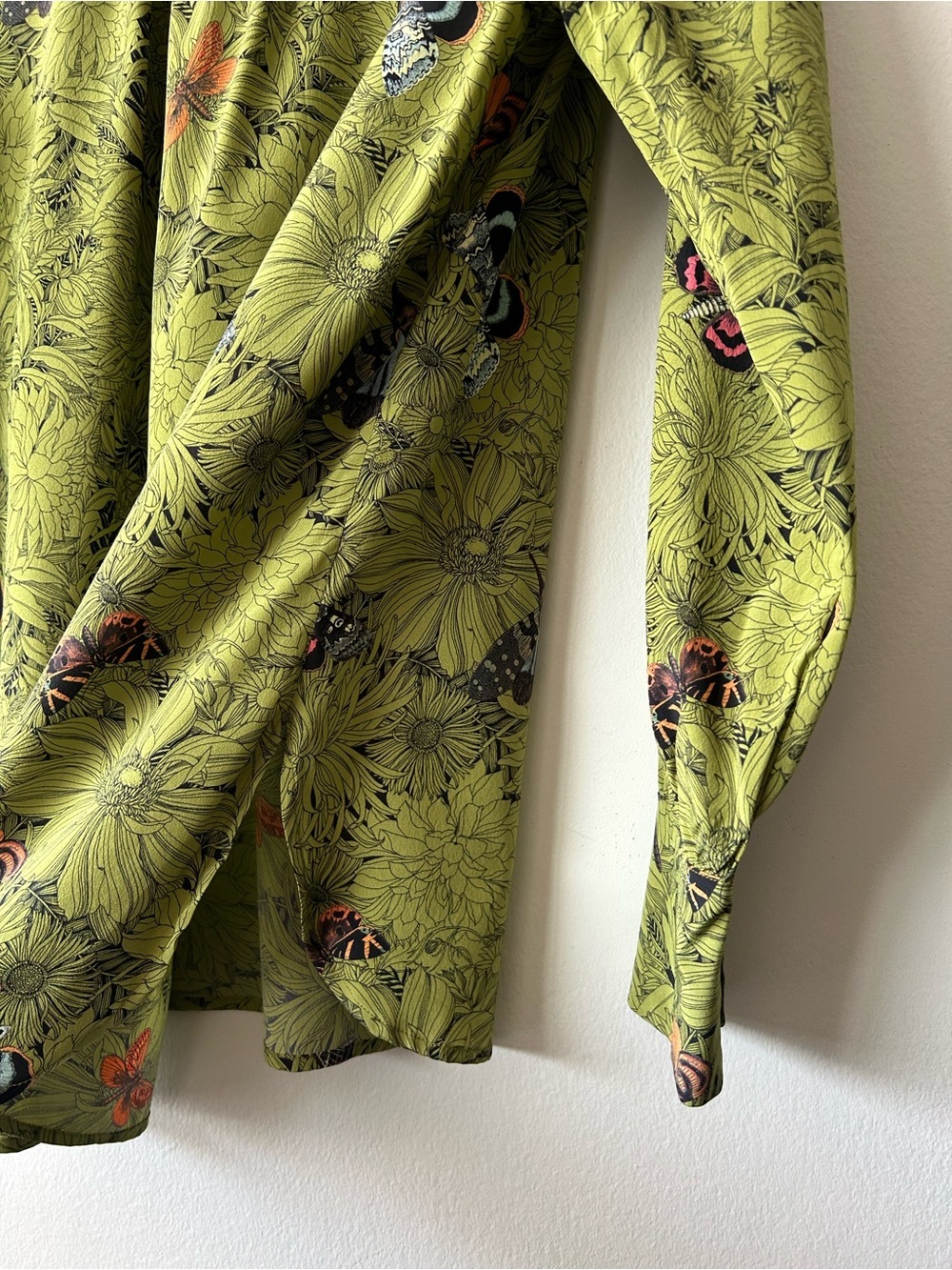 Momoni Silk Stretch Green Floral Butterfly V-Neck Blouse Made in Italy - Picture 5 of 12